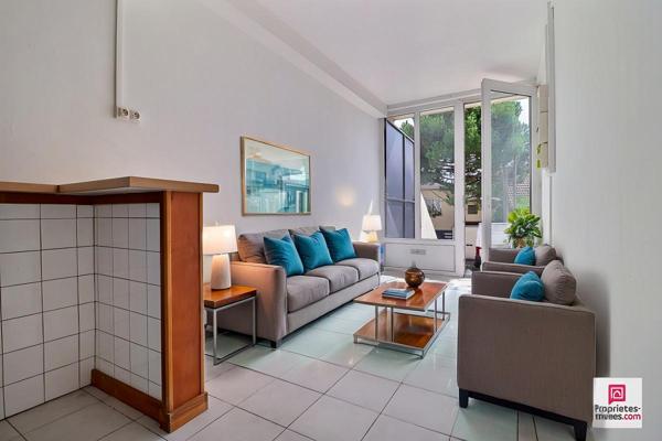 Montreuil -Appartement avec jardin et usage mixte habitation/commercial