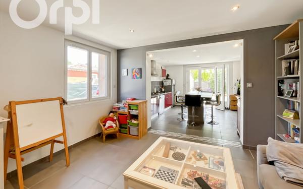 Appartement à vendre    6 pièces •  Aubenas