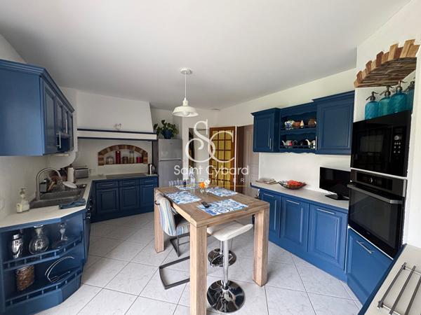 BRIE – Ensemble immobilier de deux maisons individuelles – 233m² env. en totalité
