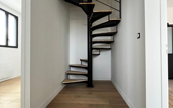 Maison à vendre    5 pièces • 146 m2 La Rochelle