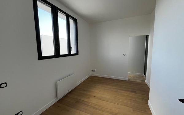 Maison à vendre    5 pièces • 146 m2 La Rochelle
