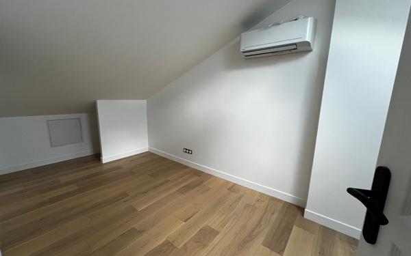 Maison à vendre    5 pièces • 146 m2 La Rochelle