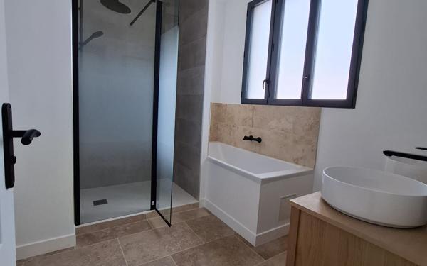 Maison à vendre    5 pièces • 146 m2 La Rochelle