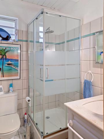 Villa atypique avec studio, piscine et jardin tropical – Pointe du Bout