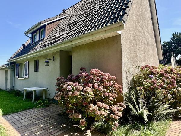 Maison
         4 pièces
        - 110 m² 240 000 € *