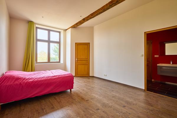 Maison
         11 pièces
        - 395 m² Bien prestige 1 100 000 € *