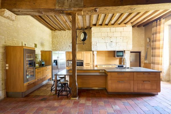 Maison
         11 pièces
        - 395 m² Bien prestige 1 100 000 € *