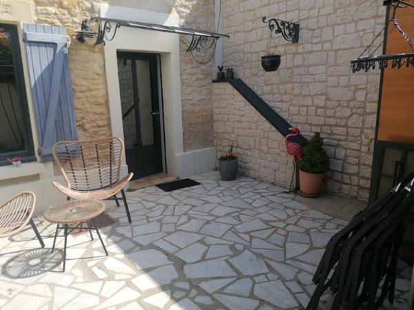 Maison
         5 pièces
        - 75 m² Bien prestige 424 000 € *