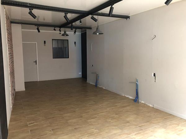 A louer  - Local commercial en hyper centre ville de LA FLECHE