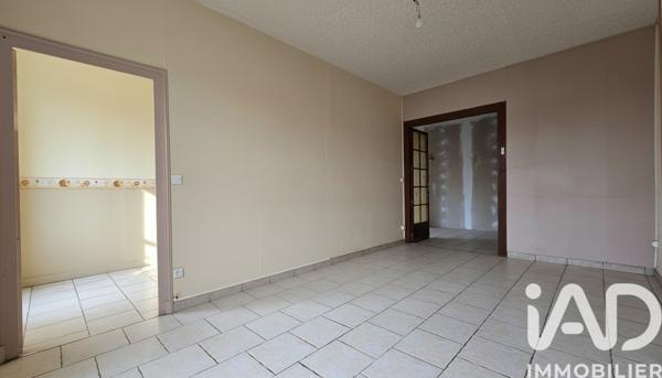 Maison à vendre 10 pièces 237 m² Ainay-le-Château