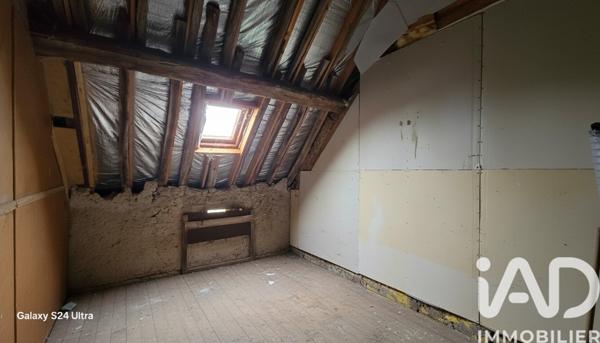 Maison à vendre 10 pièces 237 m² Ainay-le-Château