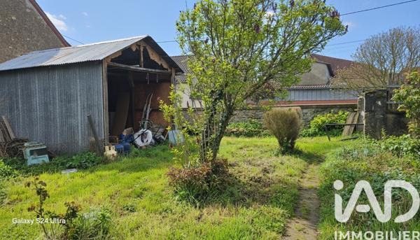 Maison à vendre 10 pièces 237 m² Ainay-le-Château