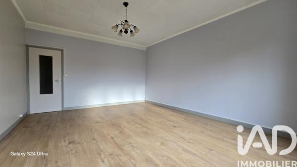 Maison à vendre 10 pièces 237 m² Ainay-le-Château