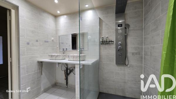 Maison à vendre 10 pièces 237 m² Ainay-le-Château