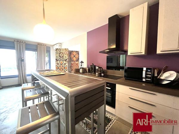 A Louer - Saint-Gilles les Bains - F2 meublé avec jardin type petite maison