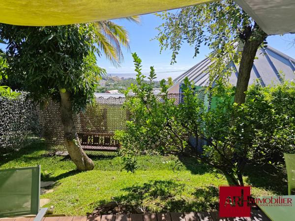 A Louer - Saint-Gilles les Bains - F2 meublé avec jardin type petite maison