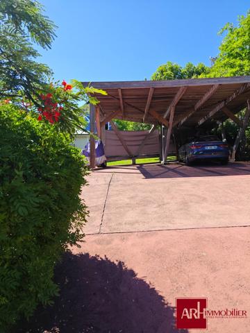 A Louer - Saint-Gilles les Bains - F2 meublé avec jardin type petite maison