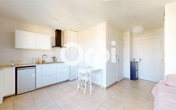 Appartement à louer    1 pièce • 26,30 m2 Bron