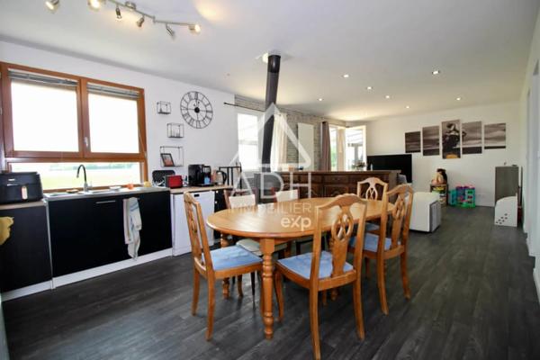 A VENDRE à NEAUPHLE LE CHATEAU maison 6 pièces - 117m2