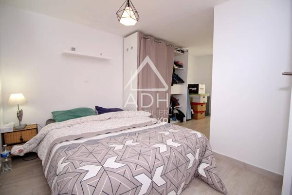 A VENDRE à NEAUPHLE LE CHATEAU maison 6 pièces - 117m2