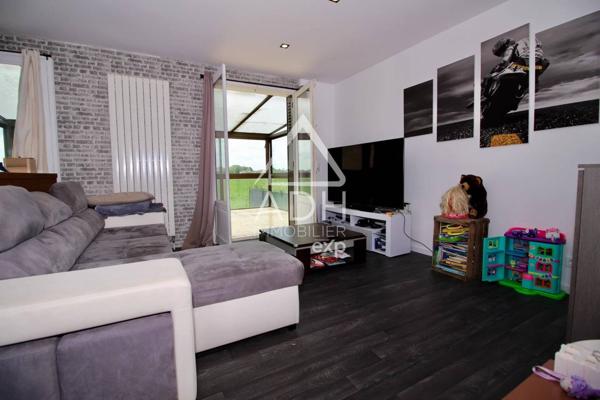 A VENDRE à NEAUPHLE LE CHATEAU maison 6 pièces - 117m2