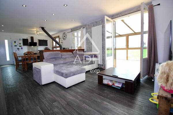 A VENDRE à NEAUPHLE LE CHATEAU maison 6 pièces - 117m2