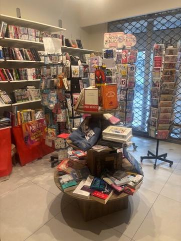 Paris (75014) local 60M2 Porte d'Orléans