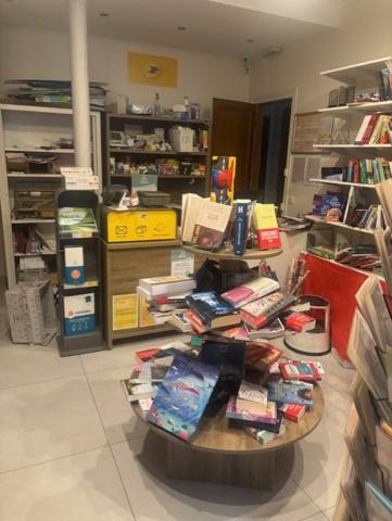 Paris (75014) local 60M2 Porte d'Orléans