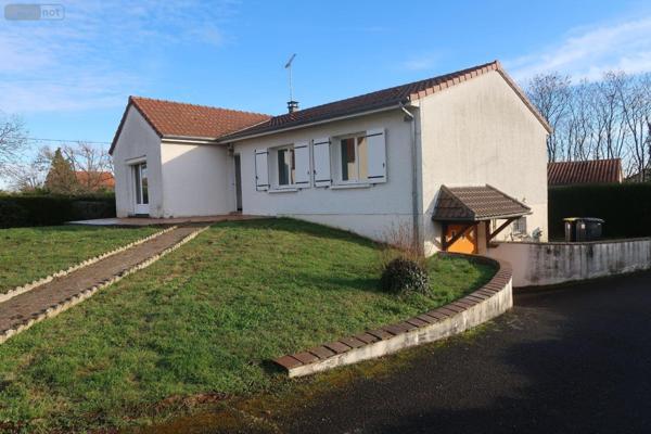 Pavillon à vendre à Naintré dans la Vienne (86530), ref : 86024-MAIS2373 Centre bourg