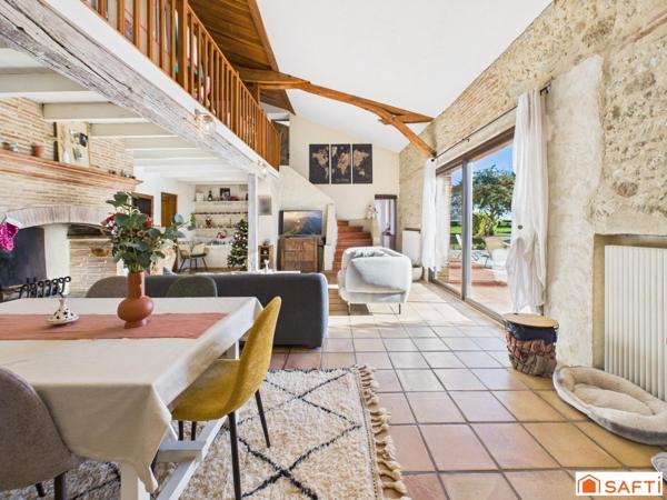 Magnifique Corps de Ferme Rénové Vue Pyrénées!!!