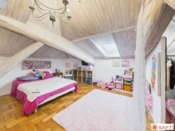 Magnifique Corps de Ferme Rénové Vue Pyrénées!!!