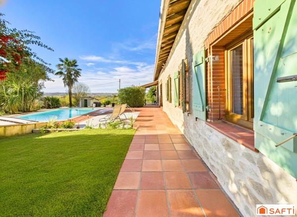 Magnifique Corps de Ferme Rénové Vue Pyrénées!!!