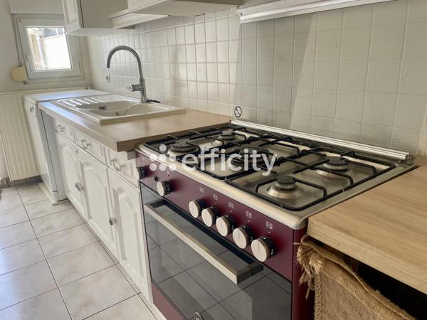 Maison
         2 pièces
        - 58 m² 144 900 € *