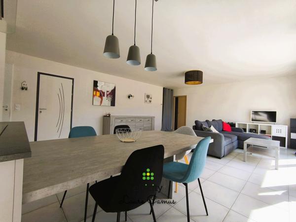Maison
         4 pièces
        - 84 m² 304 942 € *
