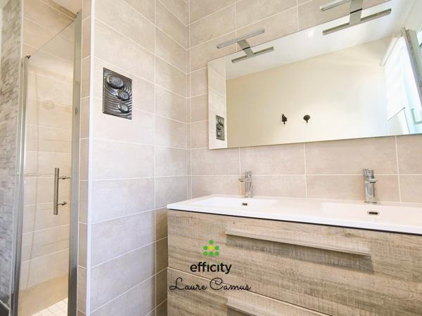 Maison
         4 pièces
        - 84 m² 304 942 € *