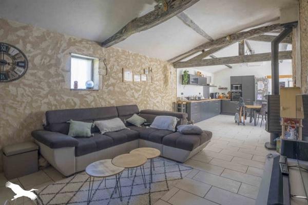 Maison à vendre |  Mirambeau |  5 pièces | 157 m²