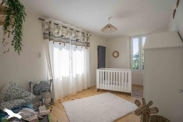 Maison à vendre |  Mirambeau |  5 pièces | 157 m²