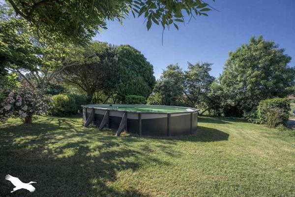 Maison à vendre |  Mirambeau |  5 pièces | 157 m²