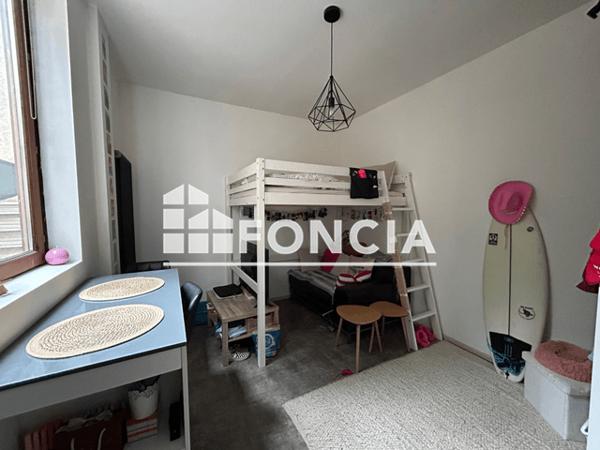 Location Studio 23 m² - 76 RUE DE BOURGOGNE Orleans 45000