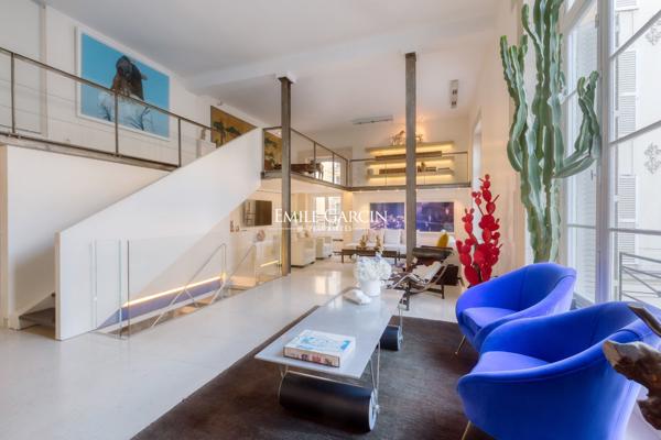 PARIS 6ème arrondissement - LOFT SUR TROIS NIVEAUX - SAINT GERMAIN DES PRES