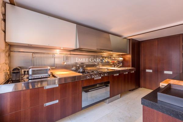 PARIS 6ème arrondissement - LOFT SUR TROIS NIVEAUX - SAINT GERMAIN DES PRES