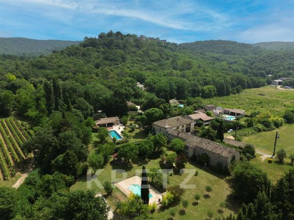 Authentique Mas Provençal rénové dans un écrin de verdure