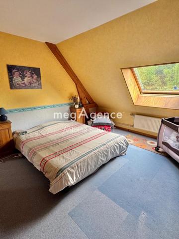 Maison à Doullens, 80600 - 8 pièces 180m²