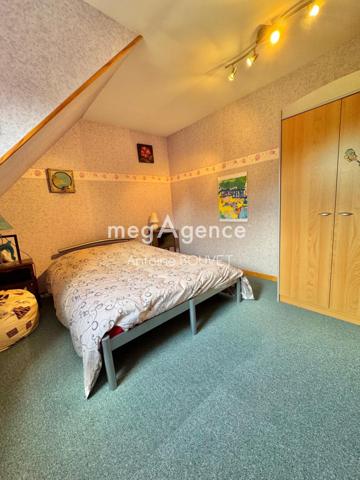 Maison à Doullens, 80600 - 8 pièces 180m²