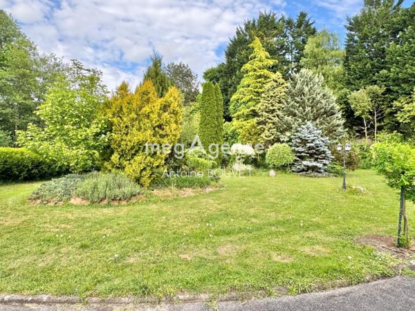 Maison à Doullens, 80600 - 8 pièces 180m²