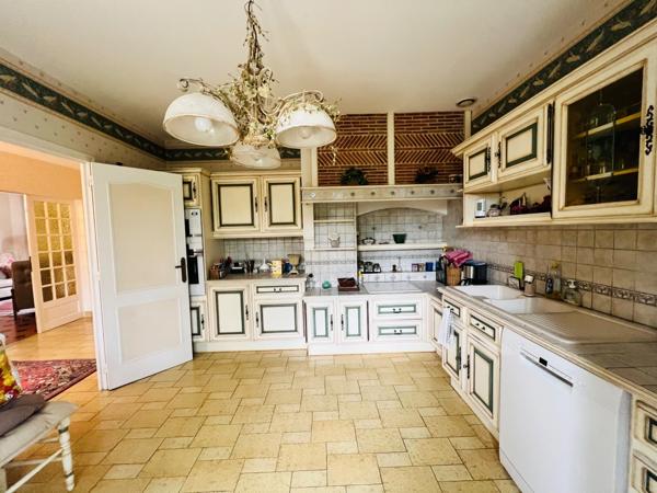 Maison 153m² - 5 chambres -sous sol - Jardin - Châtellerault