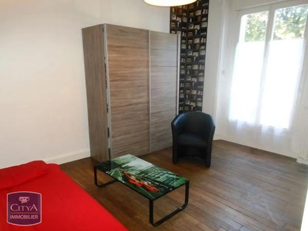 Appartement à louer 1 pièce 27.2m²