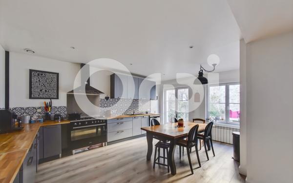Maison à vendre    10 pièces • 370 m2 Senlis