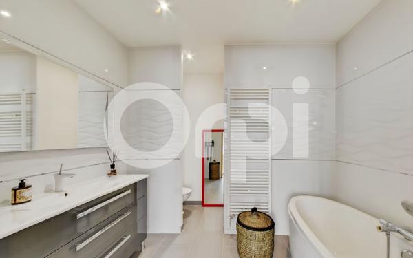 Maison à vendre    10 pièces • 370 m2 Senlis