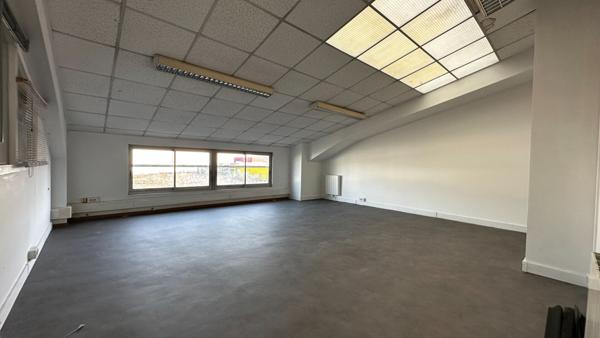 Locaux d'activité bureau et stockage à louer zone d'activités de Nogent Sur Oise